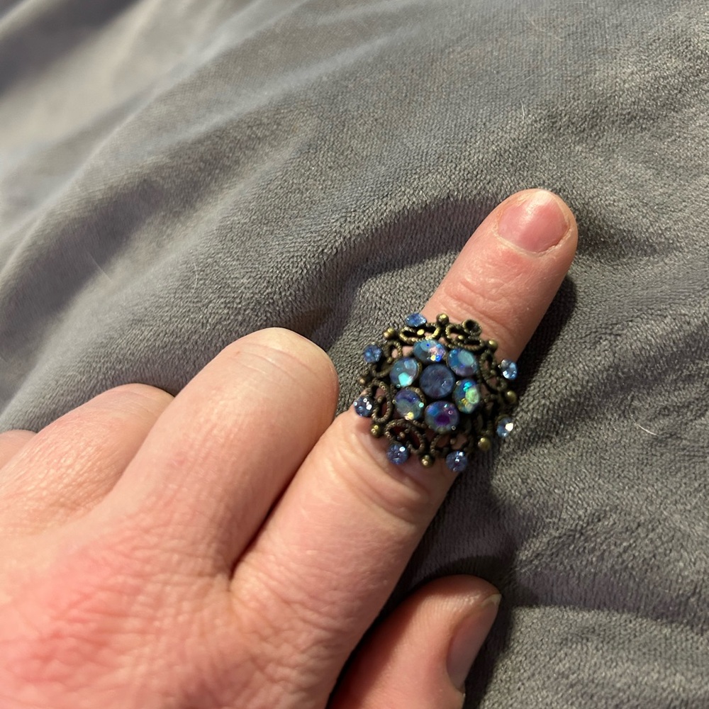 Vintage-Inspired Blue Opal Cluster Statement Vintage Ring - Brand Unspecified